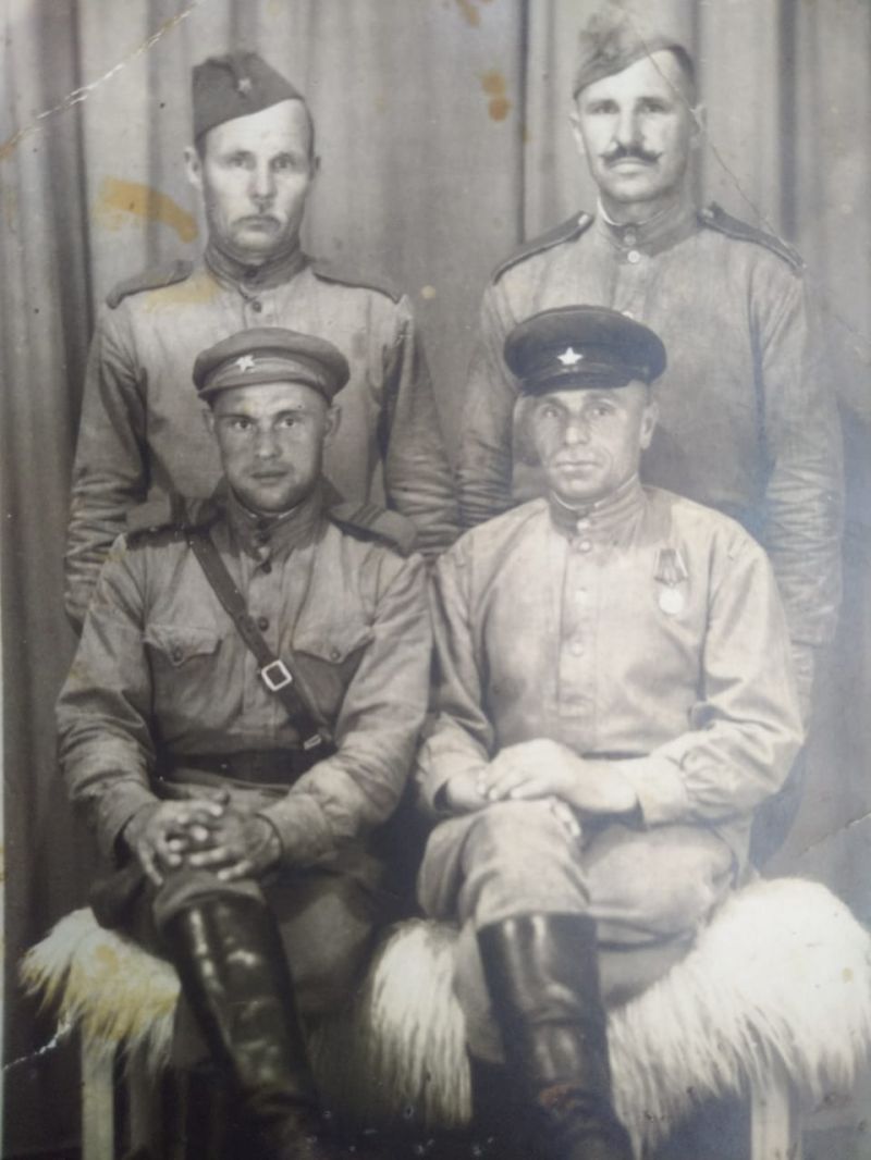 Исаев Андрей Кириллович с боевыми друзьями